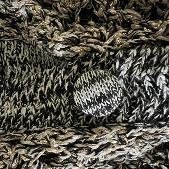 Zara Gray Knit Women's Sweater with Gold Accents - Picture 7 of 10